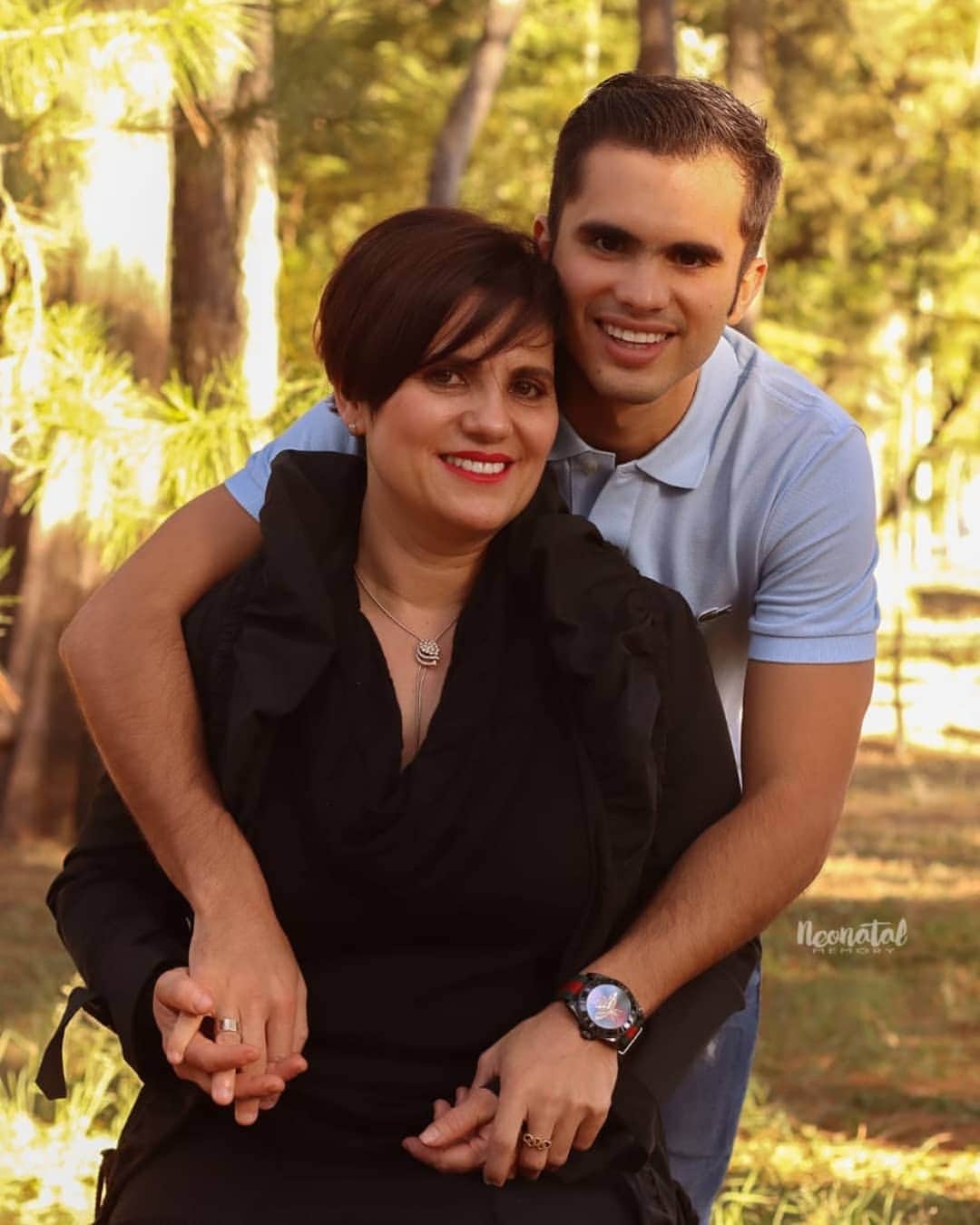 イヴァン・ガルシアのインスタグラム：「Feliz cumple Mamá te amo con todo mi corazón gracias por darme la vida y enseñarme lo maravillosa que es, gracias por hacerme el Iván que soy.. Disfruta mucho que lo mereces ❤️😍」