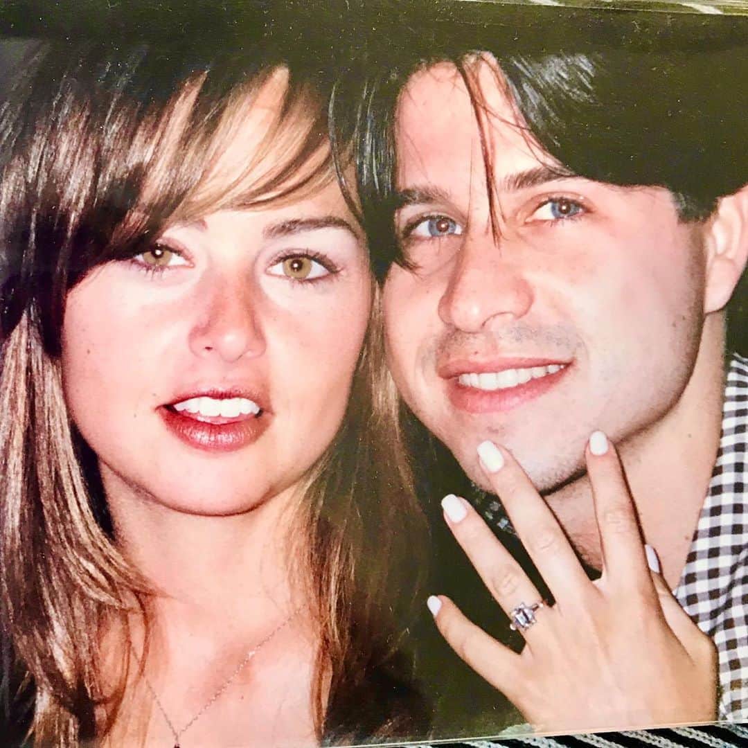 レイチェル・ゾーのインスタグラム：「This is us. Me and my ❤️ @rbermanus long ago..and today we celebrate #29 years together on our official #firstdate #anniversary 💘 xoRZ」