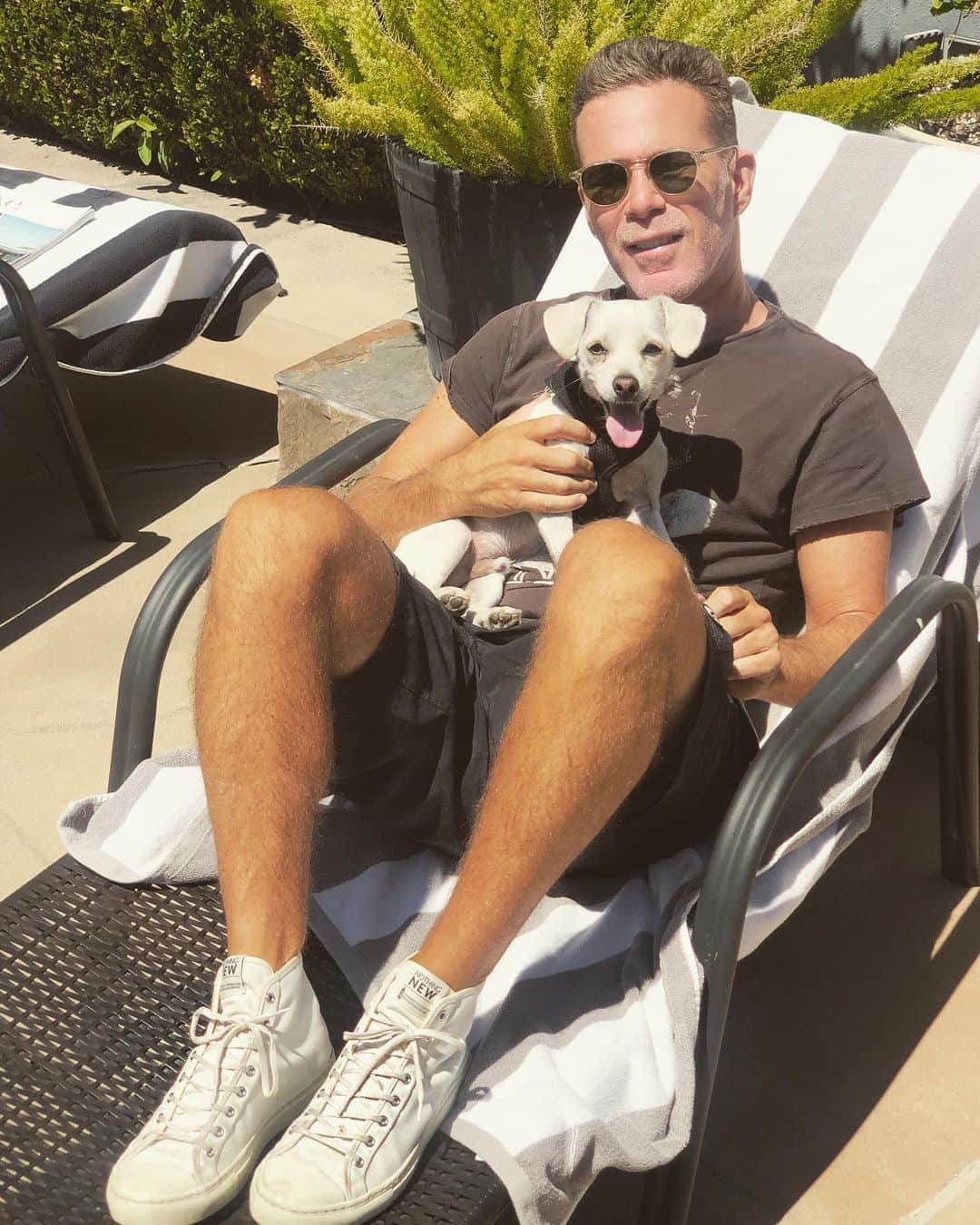 scottlippsさんのインスタグラム写真 - (scottlippsInstagram)「My furry child, loving summer... can you believe summer is just about gone? Crazy, have a beautiful weekend y’all 📷 by @greglotusfoto ... wearing my fav sneaker @nothingnew #love」8月30日 5時12分 - scottlipps