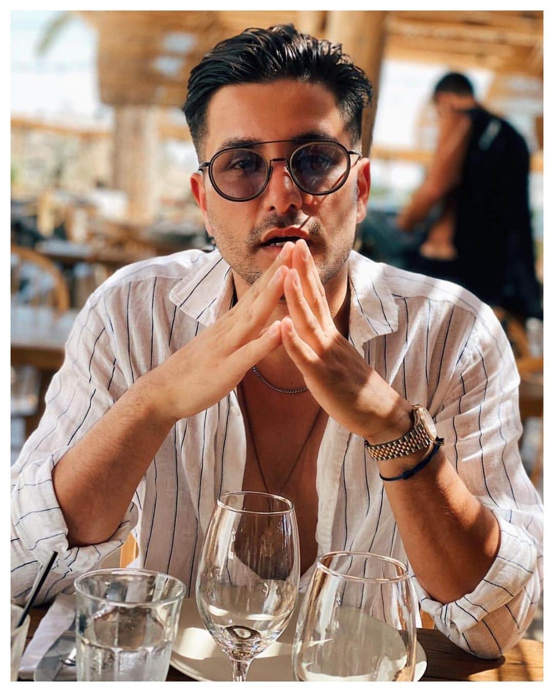 ディタのインスタグラム：「On vacation with @mazduzgun. Drinks on us 🥂. #DITA #DITAeyewear #DITAsunglasses #DITAplaces #WeAreDITA」