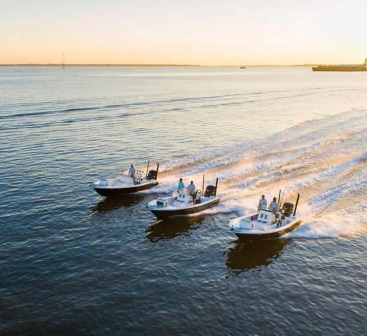 Costa Sunglassesのインスタグラム：「Throttles down in the low country. 📷: @redfin_charters #SeeWhatsOutThere #BornOnTheWater」