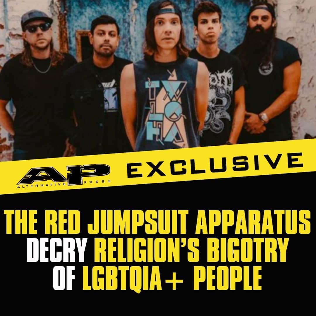 Alternative Pressさんのインスタグラム写真 - (Alternative PressInstagram)「INTERVIEW: For 'The Emergency EP,' @ron_winter_defoe of @redjumpsuit was inspired by the passion of the BLM and LGBTQIA+ communities and wanting to ensure their message was heard ⁠ LINK IN BIO⁠ .⁠ .⁠ .⁠ #ronniewinter #ronniewinterdefoe #theredjumpsuitapparatus #redjumpsuitapparatus #rja #theemergency #theemergencyep #lgbtqia #blm  #lgbtqiacommunity #blmcommunity #alternativepress #altpress」8月30日 7時01分 - altpress