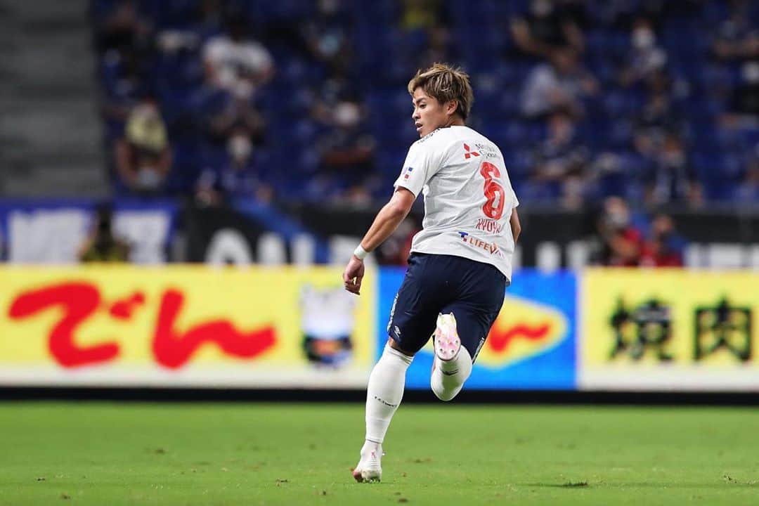 小川諒也のインスタグラム：「+3👍👍👍 #fctokyo #小川諒也」
