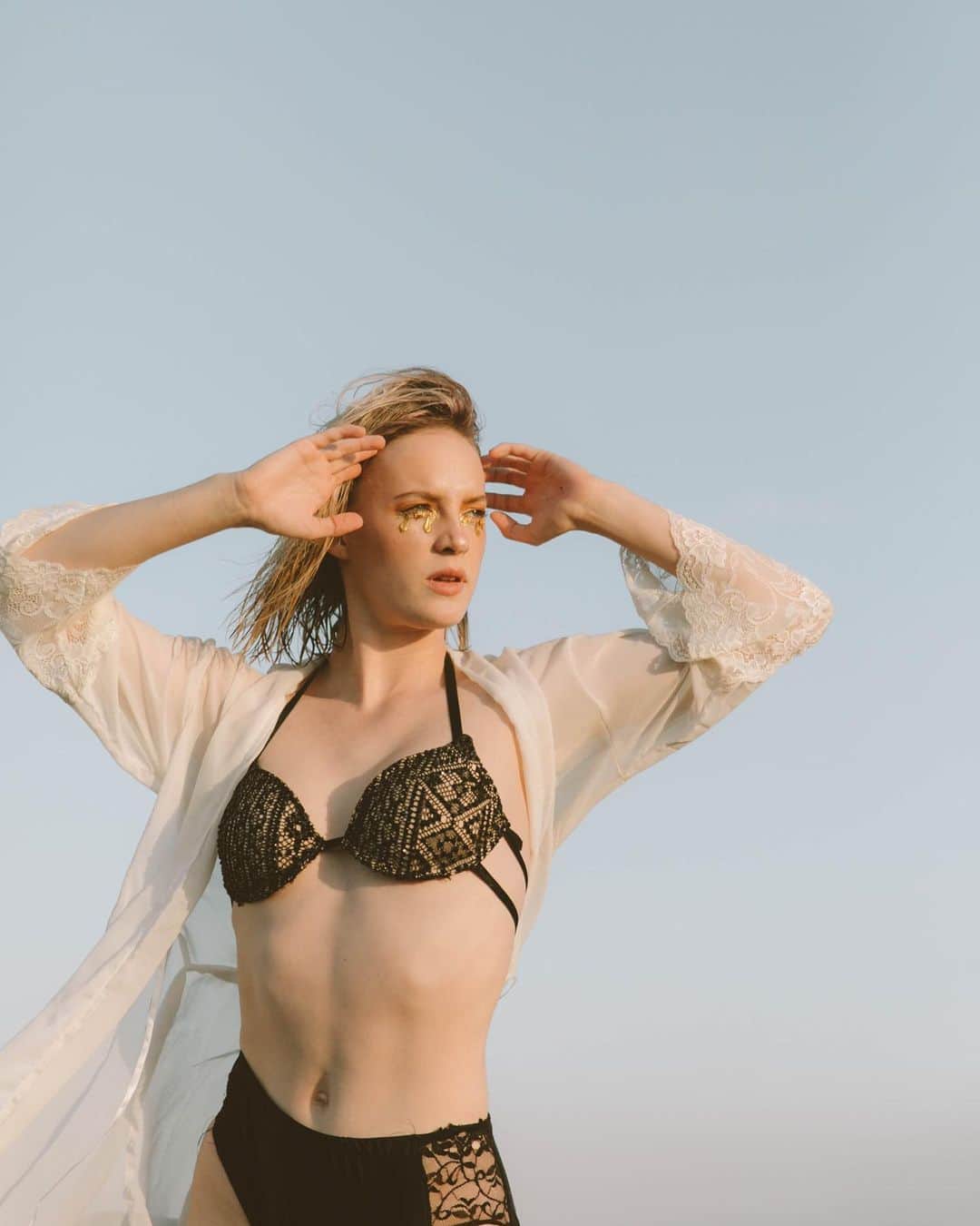 Addison Moffettのインスタグラム：「look at how my tears ricochet」