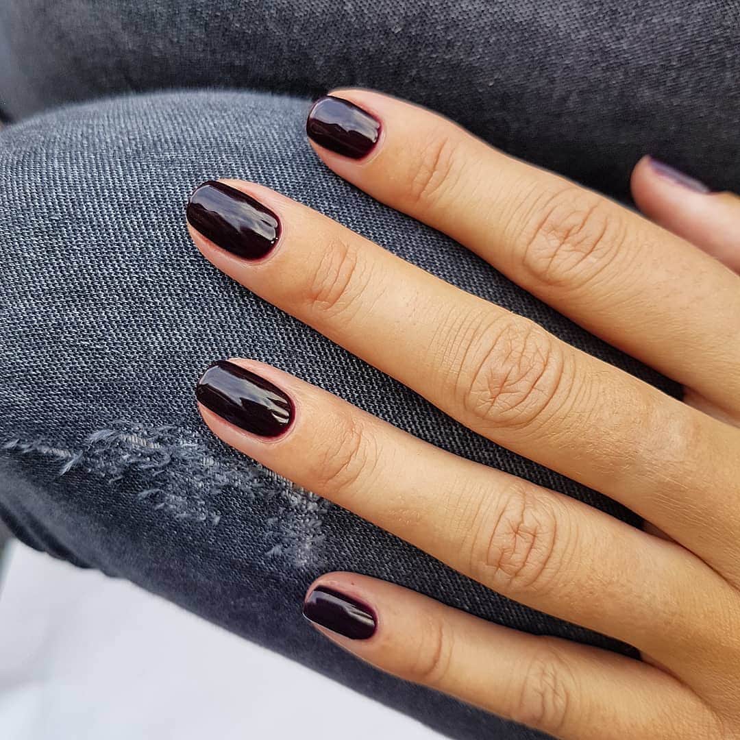 OPIさんのインスタグラム写真 - (OPIInstagram)「Put a little sassy lassie in your next mani with #GoodGirlsGonePlaid 🖤  @opi_gelcolor_  #DarkNails #OPIObsessed #ColorIsTheAnswer #NOTD #NailSwag #NailsOfInstagram #NailsOnFleek #NailPolish #Nails #OPI」8月30日 9時23分 - opi