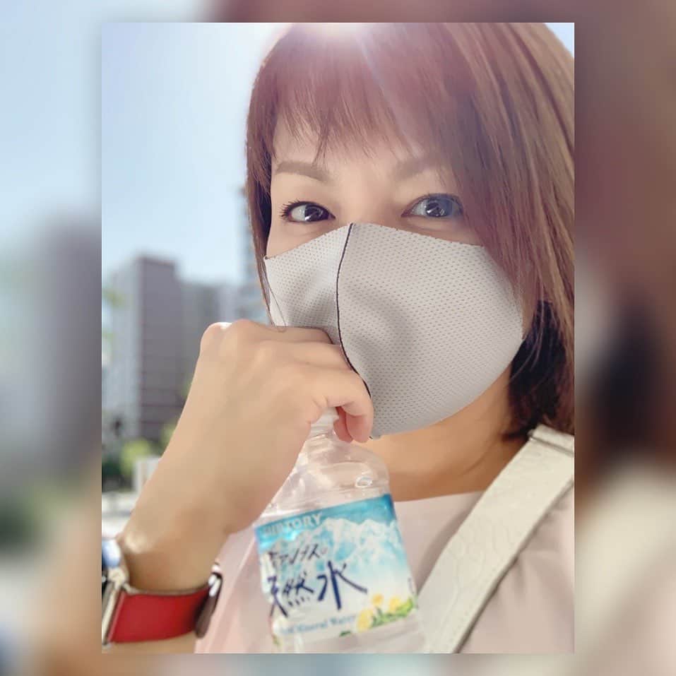中澤裕子さんのインスタグラム写真 - (中澤裕子Instagram)「🧘‍♀️🧘‍♀️ 今日も朝ヨガ 気持ち良かった 日曜日の朝は 毎週こんな朝を過ごしたい  お腹すいた、、、  #日曜日は充実させたい #ほんとにお腹空いてる」8月30日 9時43分 - yuko_nakazawa_