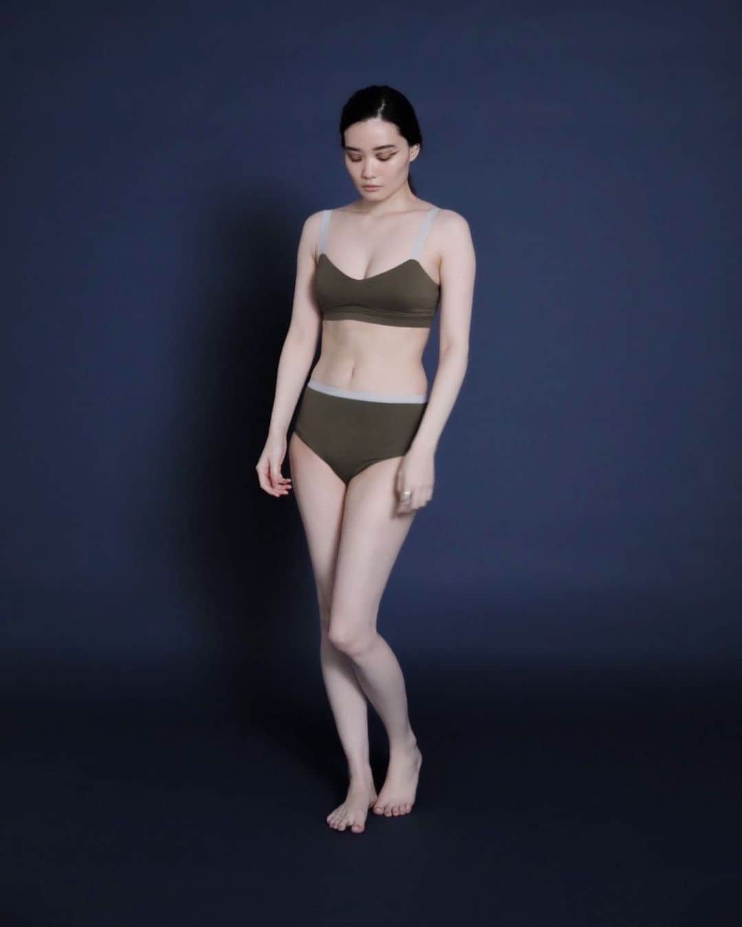 EMILY WEEKのインスタグラム