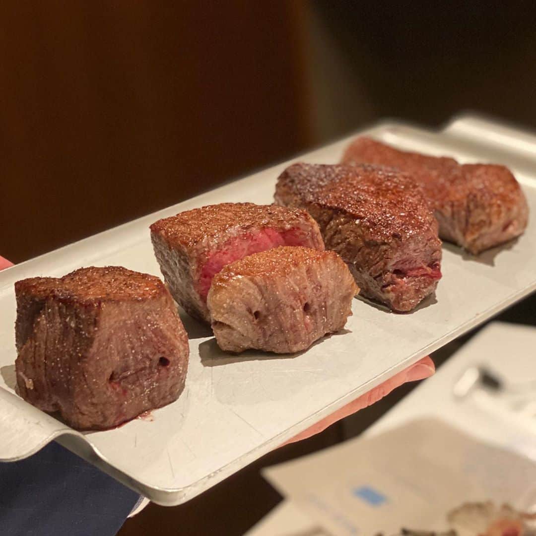 Masayasu Moritaさんのインスタグラム写真 - (Masayasu MoritaInstagram)「生産者の #常深 さんが飼育した #神戸ビーフ （ #但馬牛 ）が食べられると聞いて @steak_vitis へ。今回は #月齢44カ月 の #ウチモモ をいただきました。噛めば噛むほど奇麗な肉の味があふれでてくる体験は素晴らしかったです。その他、定番の #牛タン 竈焼きも相変わらずの安定感。次は別部位も挑戦したいですね。  #もりたま飯 #foodie #foodgasm #foodphotography #foodstagram #美食 #グルメ #foodporn #instaeats #instafood #toprestaurants #snapyummy #eeeeeats #eattheworld #instafoodie #toptokyorestaurants #tokyogourmet #wheretoeattokyo #tokyorestaurants #tokyoeats #japanesefood」8月30日 10時26分 - masayasumorita