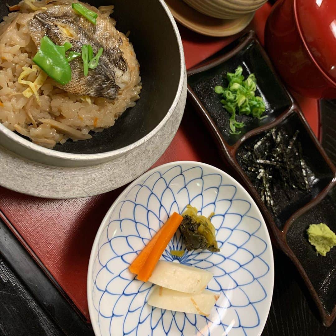 水川スミレさんのインスタグラム写真 - (水川スミレInstagram)「ビーチ横直結の温泉 毎日食べきれないくらいの 大量の料理をふるまってくれました  #温泉旅行#女子旅#温泉#蒲郡#名古屋#愛知#蒲郡グルメ #travel#japan #温泉女子」8月30日 10時37分 - mizukawasumire