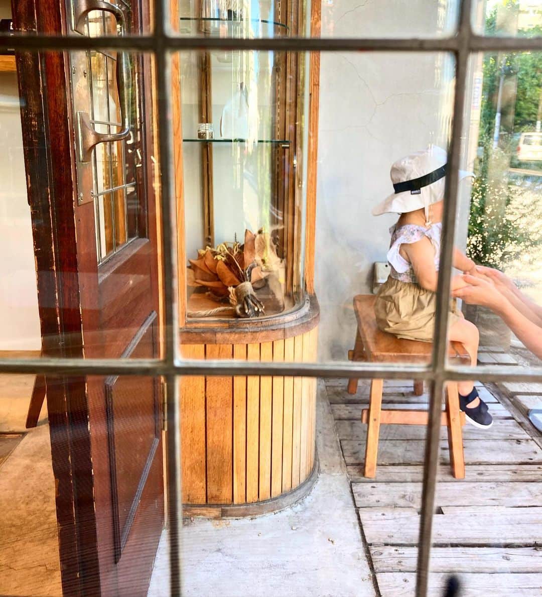 Shingo Okamotoのインスタグラム：「To Go‼︎🍩☕️👒🐳☀️」