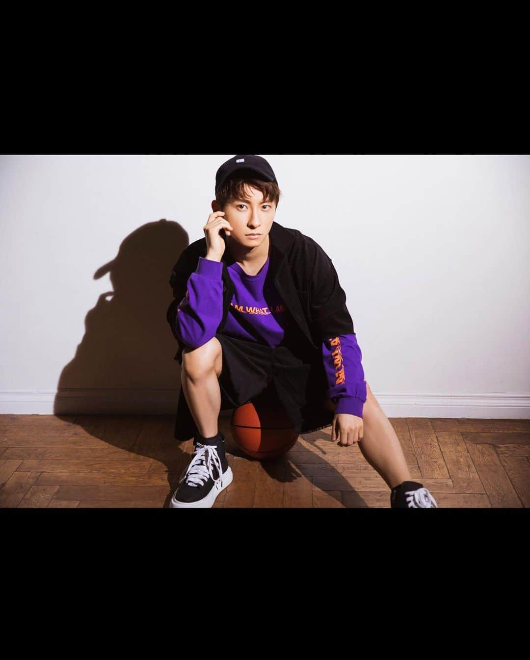 與真司郎さんのインスタグラム写真 - (與真司郎Instagram)「* "I AM WHAT I AM 2020 AUTUMN/WINTER COLLECTION" * * 受注販売中です！ 受注期間は本日(8/30)の23:59までです！ * * Preorders now! Ends today!! * @__i_am_what_i_am__ #3rdANNIVERSARY #IAMWHATIAM #IM #IMIM #IAMWHATIAM2020AW #SHINJIROATAE #與真司郎」8月30日 11時05分 - shinjiroatae1126