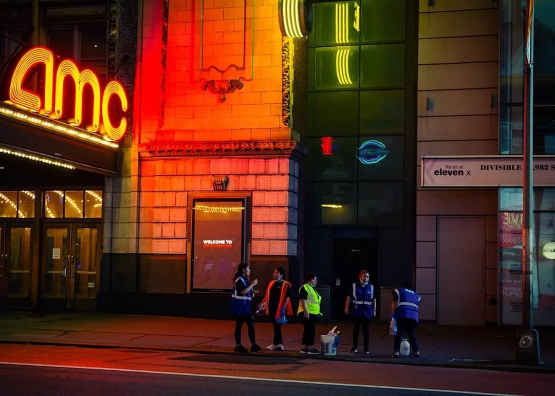 National Geographic Travelさんのインスタグラム写真 - (National Geographic TravelInstagram)「Photo by @dina_litovsky  I love walking at night in New York City, looking for the neon glow that illuminates some of the streets. This was taken in Times Square, one of the most colorful places in the city. For more images, follow me @dina_litovsky.」8月30日 21時07分 - natgeotravel