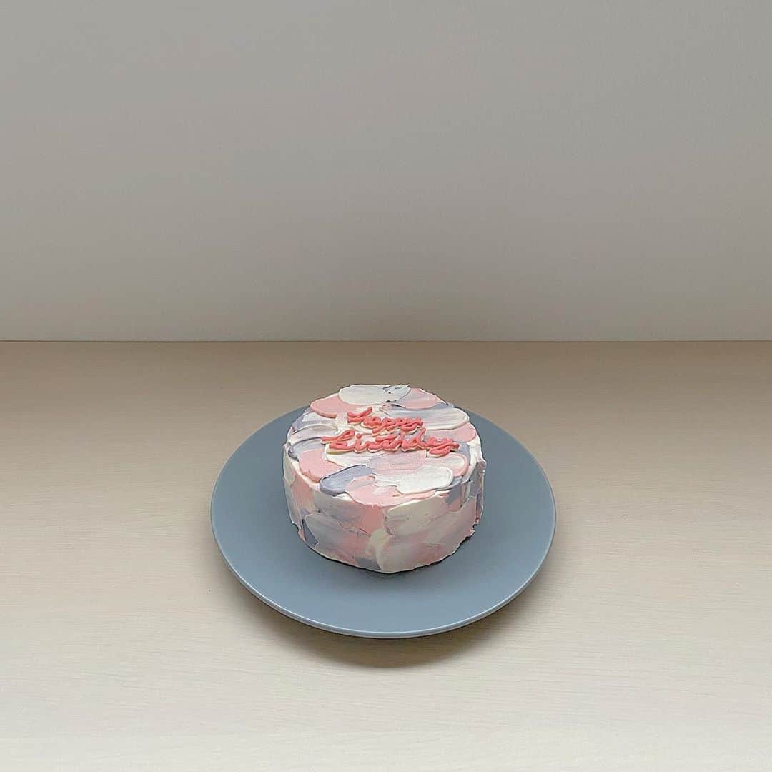 Licaさんのインスタグラム写真 - (LicaInstagram)「Thank you🎂💕 . @cakeshop.jp  . #cakeshopjp#cake#birthday#birthdaycake#誕生日ケーキ#ケーキ#ホールケーキ#デザインケーキ」8月30日 21時43分 - lica829