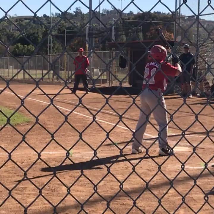 ビル・ゴールドバーグのインスタグラム：「As dad it’s really cool to see the progression of GAGE athletically.........and even with the football season knocking on our door, his love of baseball will never be denied!  SLIDE TO NEXT VID 😬👏 #proudparents #beyou #hardworkpaysoff #hoursatthecage #spear #jackhammer #whosnext #dedication #hardwork #oldschool #demandingfather🤗 #baseball #investinginthefuture」