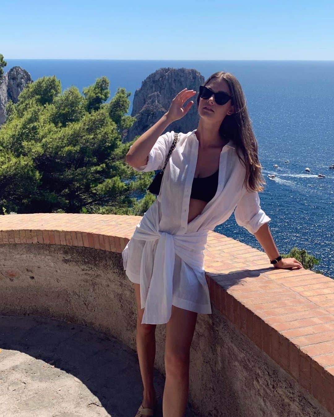 OPHELIEさんのインスタグラム写真 - (OPHELIEInstagram)「Capri - August 28-29th - Fontelina What is you favorite B&W outfit ? 🖤」8月30日 21時42分 - ophelieguillermand