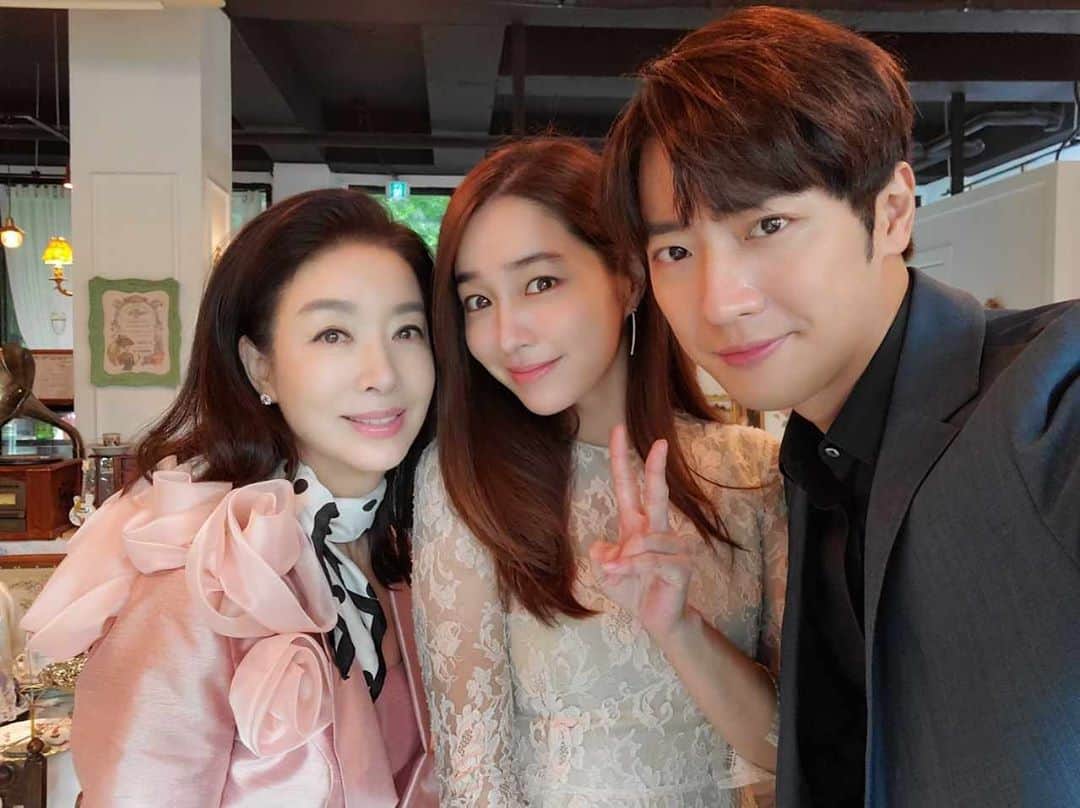 イ・サンヨプのインスタグラム：「#한번다녀왔습니다」