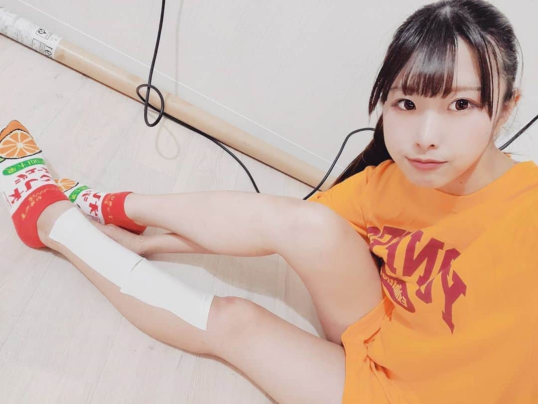 椎原えみのインスタグラム：「2020.08.30.Sunday . . .  本日の全行程終了したなり。 先日購入したフェスT着てるんるん。 . . . #民族ハッピー組  #椎原えみ #美脚女子 #美脚 #followｍe #脚フェチ #足フェチの皆様お待たせしました  #足フェチ  #モデル #アイドル  #あしすたぐらむ #あしたすたぐらまー #脚フェチの皆様お待たせしました #legs #水泳 #美脚 #美脚女子 #beautifullegs #japaneseidol #japanesegirl #えみあし #beautiful #photomodel #photography #Japan #girl #ポニーテール #美脚女子 #美脚 #高身長女子 #フェスT  #モデル #model  #cute」