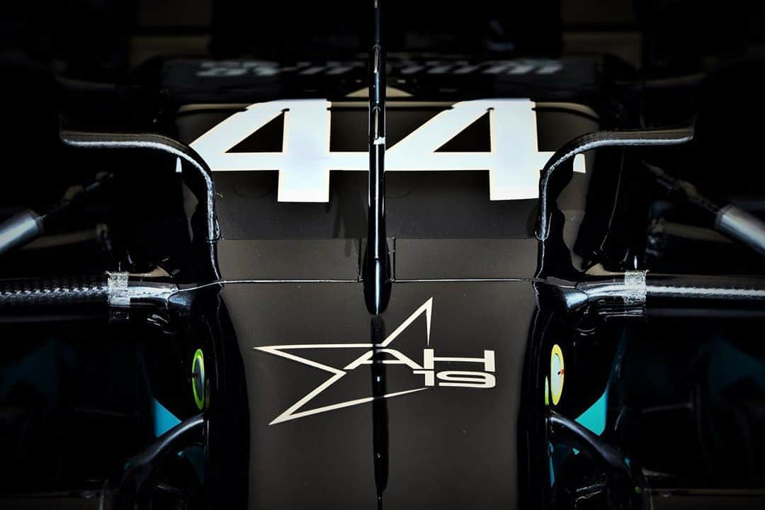 MERCEDES AMG PETRONASさんのインスタグラム写真 - (MERCEDES AMG PETRONASInstagram)「Racing for Anthoine ❤️ #AH19」8月30日 22時02分 - mercedesamgf1