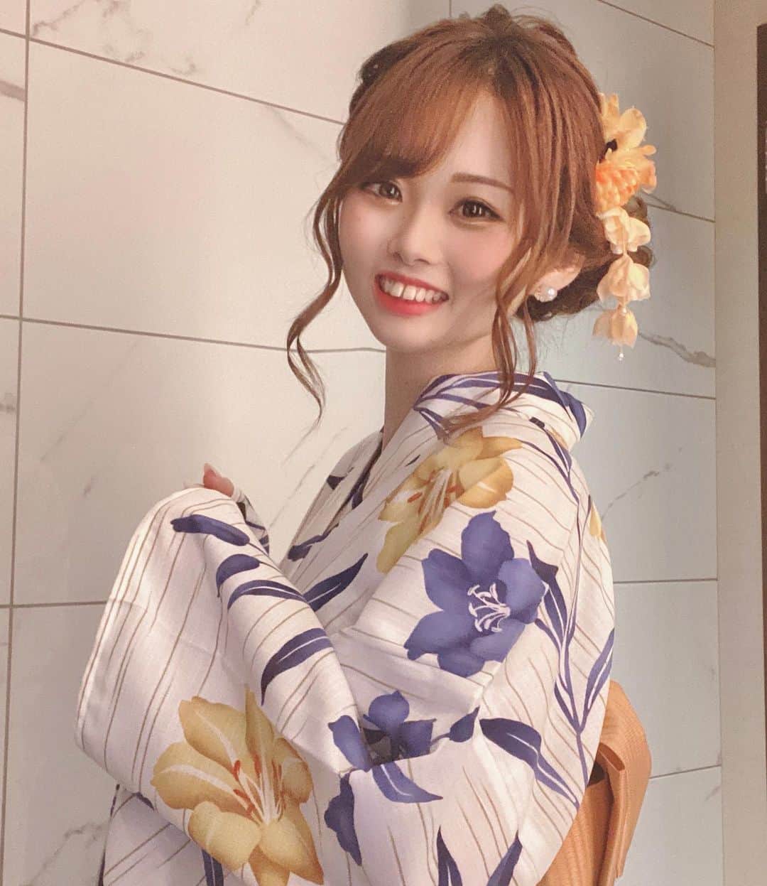 のんのんのインスタグラム：「. . 2020.08.21〜22 . . 先日の浴衣イベント👘 大変盛り上がりました💓💓💓 . たくさんのご来店誠にありがとうございました😊🍀 . 初浴衣&初イベだったけどとても楽しかったです‼️ 次はハロウィンかな？？👻🎃 . . . @lounge.rio.hakata  #博多 #筑紫口 #中洲 #歌舞伎町  #名古屋 #ミナミ #すすきの #錦 #キャバクラ #ニュークラブ #ラウンジ #ガールズバー #朝キャバ #昼キャバ #朝昼キャバ #キャバ嬢 #ホステス #ポケパラ #ナイツネット #キャバコレ #撮影 #宣材写真 #モデル #ドレス #バリポケ  #ドンペリ #ソウメイ#アルマンド #シャンパン」