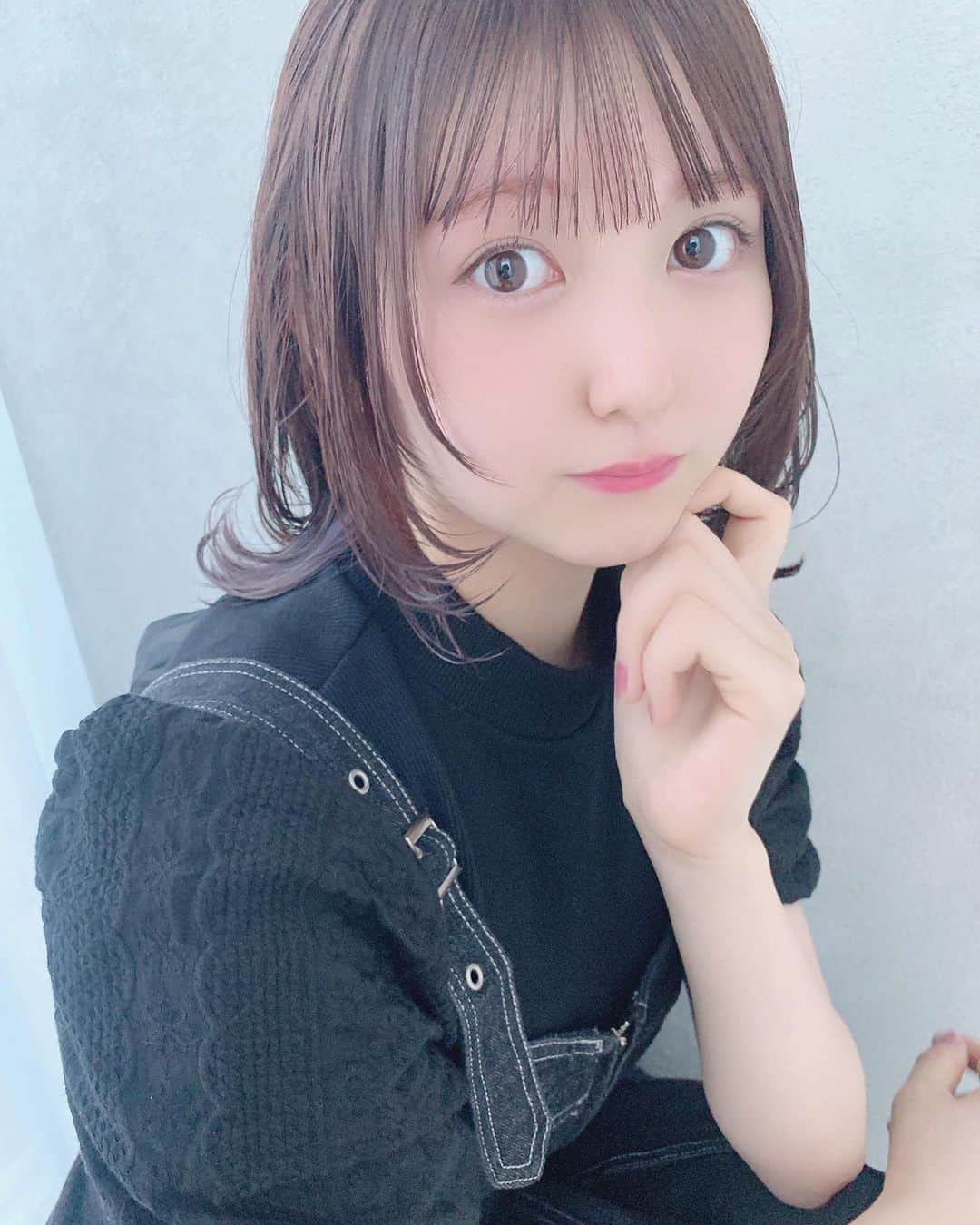 木村美咲のインスタグラム：「人気の多かったインナーパープルにしました🥰全体的に暗くなったよ〜どうかな？」