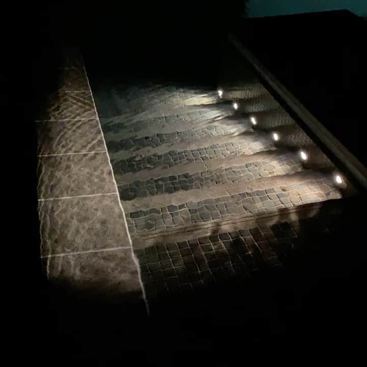 のインスタグラム：「summer #twinpeaks 🌙 pool」