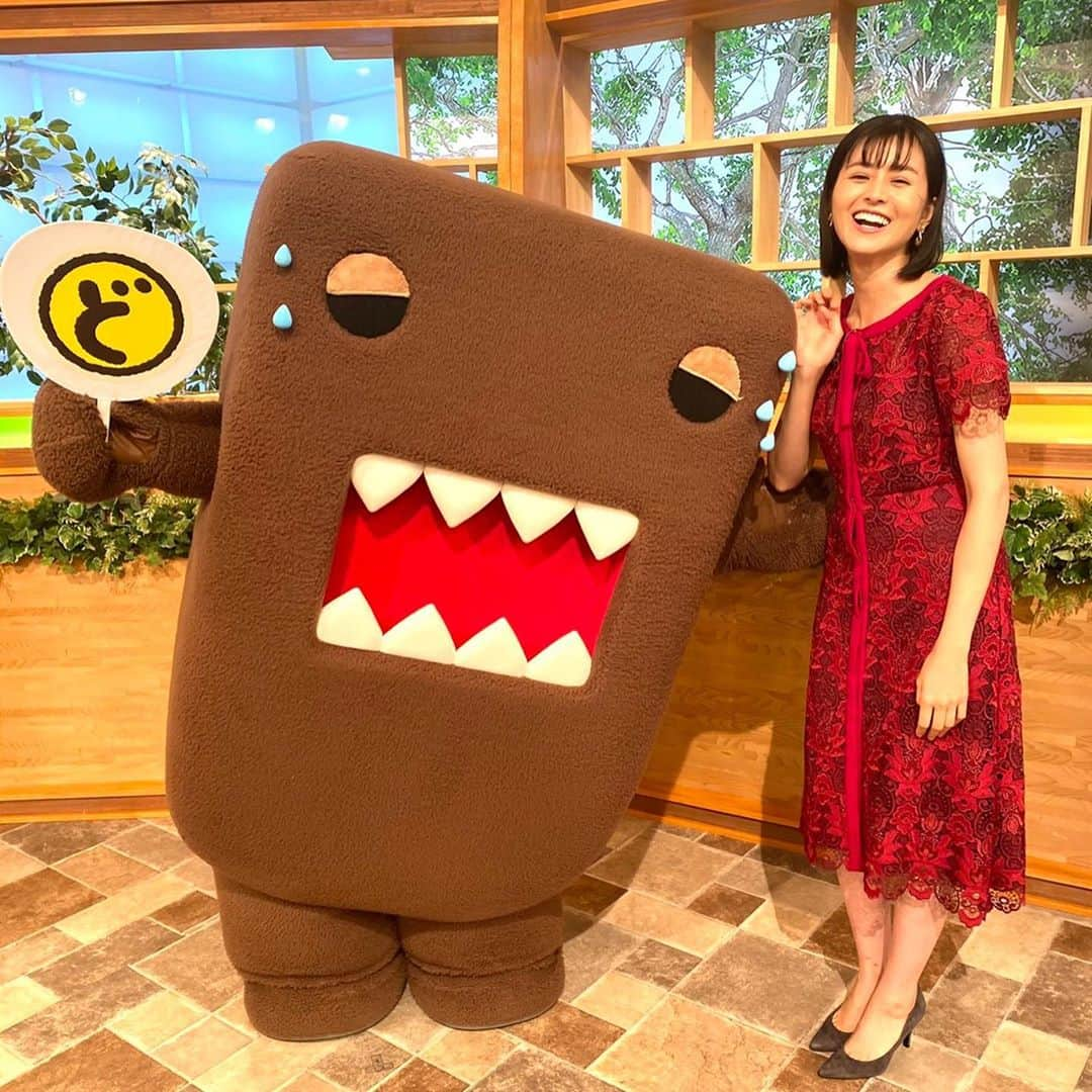 鈴木ちなみさんのインスタグラム写真 - (鈴木ちなみInstagram)「#どーもNHK #どーもくん dress...@gracecontinental_official shoes...@seven_twelve_thirty.official」8月30日 13時47分 - chinami_suzuki0926