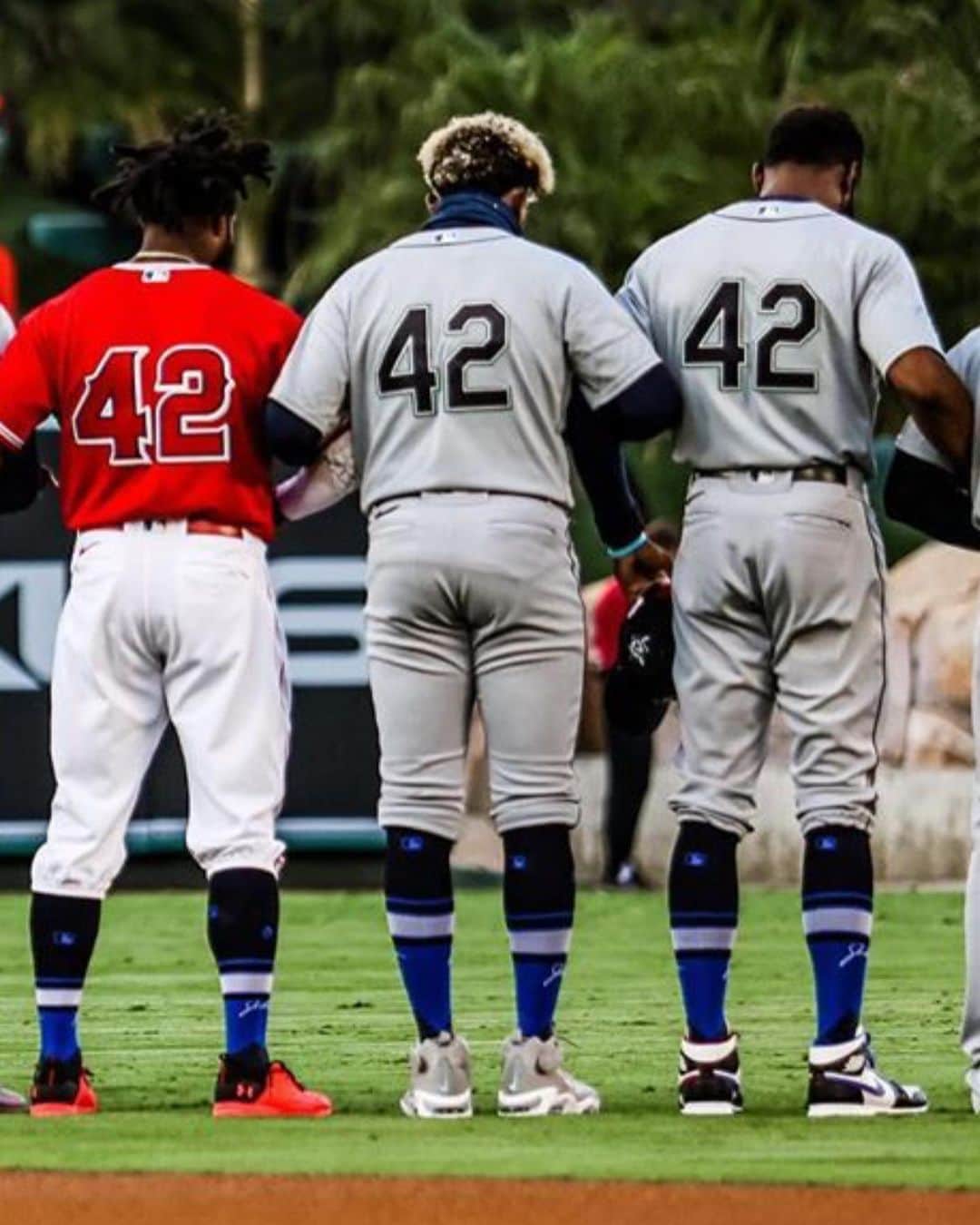 Stanceのインスタグラム：「4️⃣2️⃣ Forever. #jackie42」