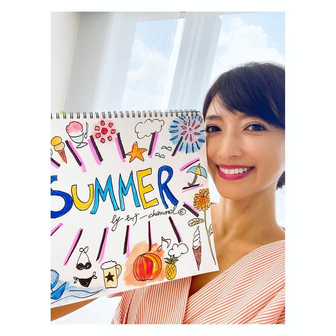 望月理恵さんのインスタグラム写真 - (望月理恵Instagram)「今、 事務所のオンラインイベントが 終わりました！！ 初めての試み、楽しかったです❣️ さらに昨夜は私のYou Tube ライブもありました。 どちらも参加して下さった皆様、 ありがとうございました‼️‼️」8月30日 13時59分 - mochiee28