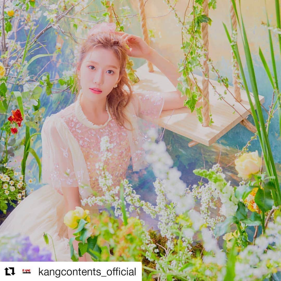 宇宙少女さんのインスタグラム写真 - (宇宙少女Instagram)「[#WJSN] #Repost @kangcontents_official ・・・ K-pop girl group WJSN’s DAWON was casting as the heroine of the Musical Movie “K-School”. SooA, starring DAWON as the heroine, is a genius girl who was born with a natural talent for fashion design but could not even dream of it due to her difficult family circumstances. #dawon #wjsn #kpop #kschool #musicalmovie #heroine #fashion #designer #다원 #우주소녀 #우주소녀다원 #k스쿨 #뮤지컬영화 #여주인공 #패션 #디자이너」8月30日 14時10分 - wjsn_cosmic