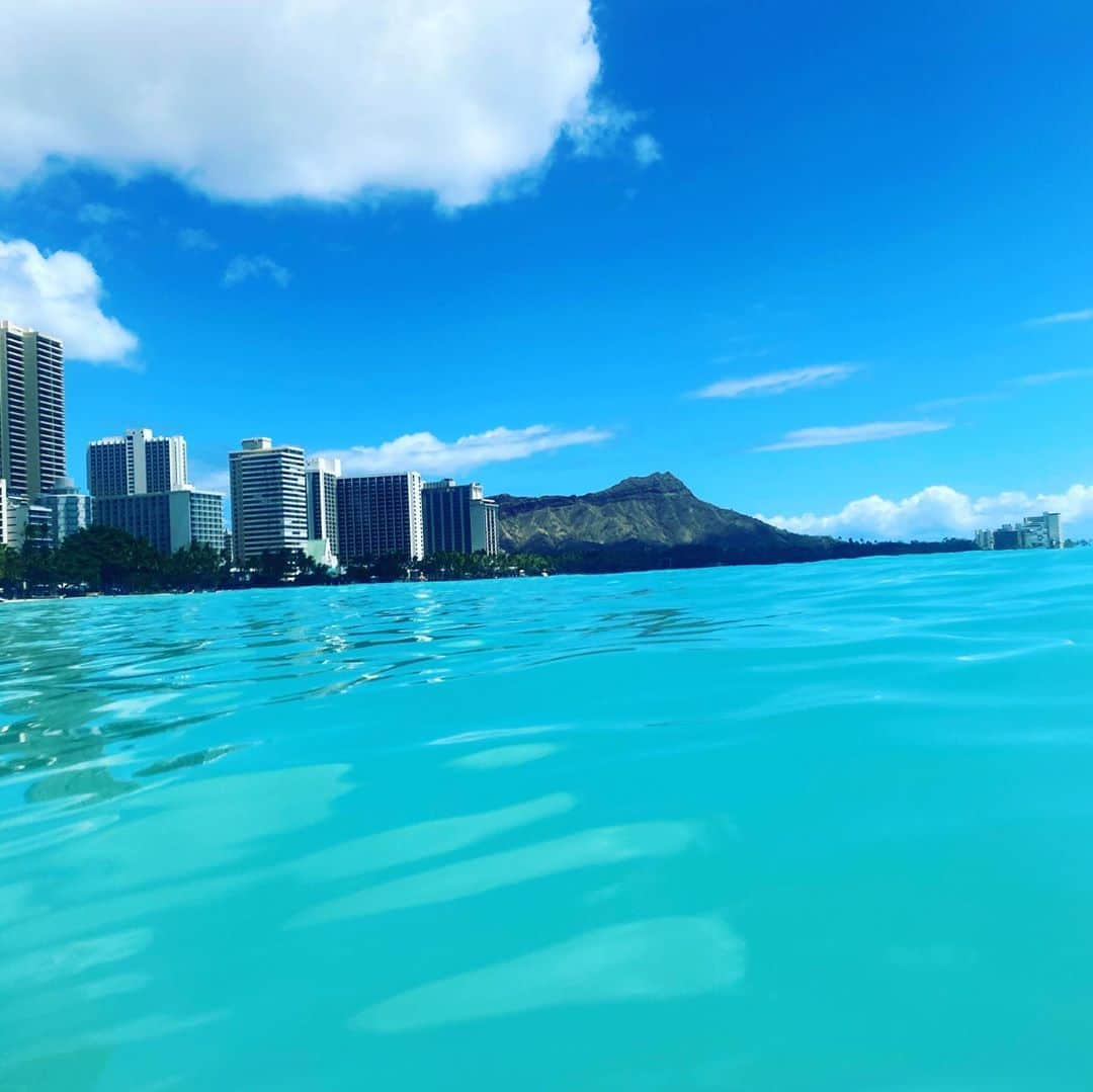 和央ようかさんのインスタグラム写真 - (和央ようかInstagram)「Beach tine 🏖🏊‍♀️👍👍👍🙏😘  さあ、泳ぐよー🏊‍♀️🏖海は最高に綺麗😘😘😘 #takakoworldstylin🌎 #lifestyle #hawaii #yokawao #和央ようか」8月30日 15時16分 - yokawao0215