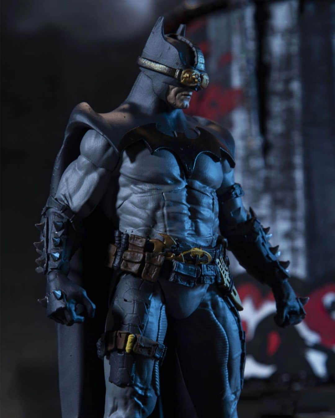 HYPEBEASTさんのインスタグラム写真 - (HYPEBEASTInstagram)「#hypeAF: @toddmcfarlane has unveiled his own take on the Batman figure. It’s been updated with a new powerful and dark appearance, and mixes in elements of the Spawn series of toys with vascular muscles showing through the tights and more detailed armor. McFarlane also wanted to highlight the fact that Batman has no superpowers and that his knowledge, tech and weapons are what he relies on, which is why his cowl, spikes and weaponry have all been exaggerated. Expect it to arrive in January 2021. ⁠⠀ Photo: @mcfarlane_toys_official」8月30日 15時36分 - hypebeast