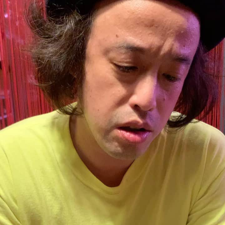 岸本加世子のインスタグラム：「激辛麻婆。深みと旨みにとりこに。汗と鼻水で完食。 これぞ本物の麻婆なんだろう。レバニラも絶品。 #ファイアーホール4000 #やついいちろう」