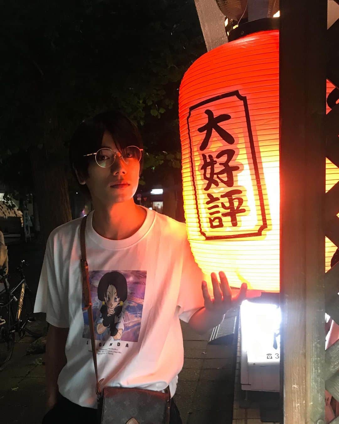 一ノ瀬竜のインスタグラム：「大好評らしいです👏 このお店入ったことないのでわかんないですけど、 夜写真撮るには明かりが必要なんです😇」