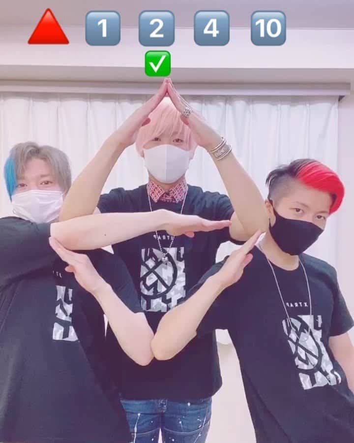 のインスタグラム：「Can you count our triangles?🔺😆 @xtrap.official  #xtrap #xtrapchallenge」