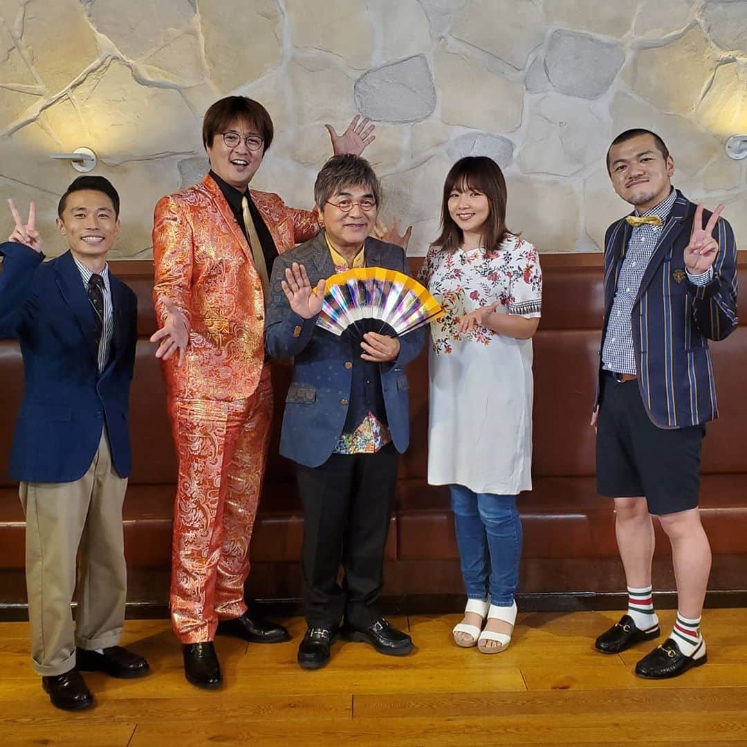 綾小路きみまろさんのインスタグラム写真 - (綾小路きみまろInstagram)「こんにちは。 綾小路きみまろです。  明日 8/31(月) よる9時～ #チャンネルNECO  第26回 #綾小路きみまろTV  #まろテレ 放送📺❇️です！  今回は、  ゲストに #純烈 リーダーの #酒井一圭 さん #カミナリ のお二人 #野呂佳代 さん にお越しいただき、 私、綾小路きみまろに関するクイズ😆 「綾小路きみまろクイズ」大会を開催します。  きみまろに一番詳しい方は…❔  ぜひぜひ、お楽しみに～！  #綾小路きみまろ」8月30日 15時53分 - ayanokojikimimaro_official