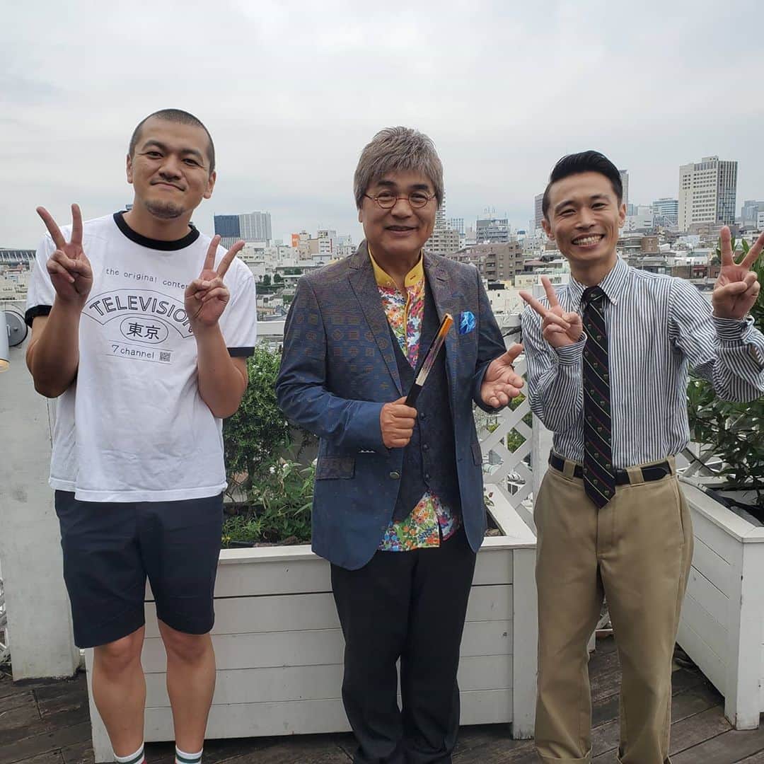 綾小路きみまろさんのインスタグラム写真 - (綾小路きみまろInstagram)「こんにちは。 綾小路きみまろです。  明日 8/31(月) よる9時～ #チャンネルNECO  第26回 #綾小路きみまろTV  #まろテレ 放送📺❇️です！  今回は、  ゲストに #純烈 リーダーの #酒井一圭 さん #カミナリ のお二人 #野呂佳代 さん にお越しいただき、 私、綾小路きみまろに関するクイズ😆 「綾小路きみまろクイズ」大会を開催します。  きみまろに一番詳しい方は…❔  ぜひぜひ、お楽しみに～！  #綾小路きみまろ」8月30日 15時53分 - ayanokojikimimaro_official