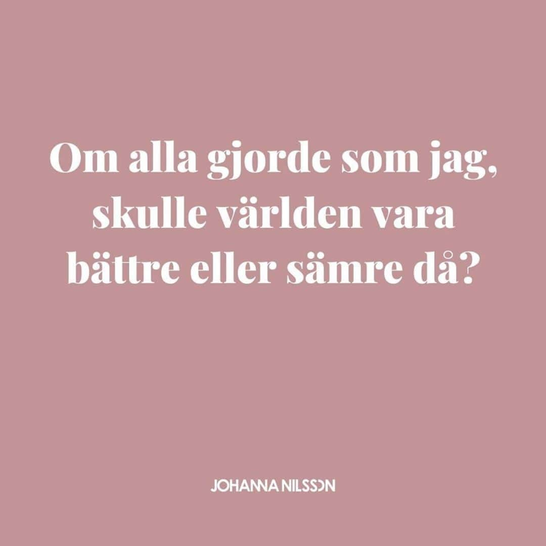 Maria Soxboさんのインスタグラム写真 - (Maria SoxboInstagram)「Veckans hållbara svep är ute! Och handlar bland annat om att coronapandemin fått influencers att agera annorlunda, knep för att ta vara på sommarens sista tomater, veckans aktion som handlar om att granska sig själv, tre spännande utställningar och om det är bra eller dåligt att lågprisföretagen börjar erbjuda Bra miljöval. Vill som alltid gärna höra era tankar 💭 så skriv gärna en kommentar – i bloggen eller här!」8月30日 16時15分 - mariasoxbo.se