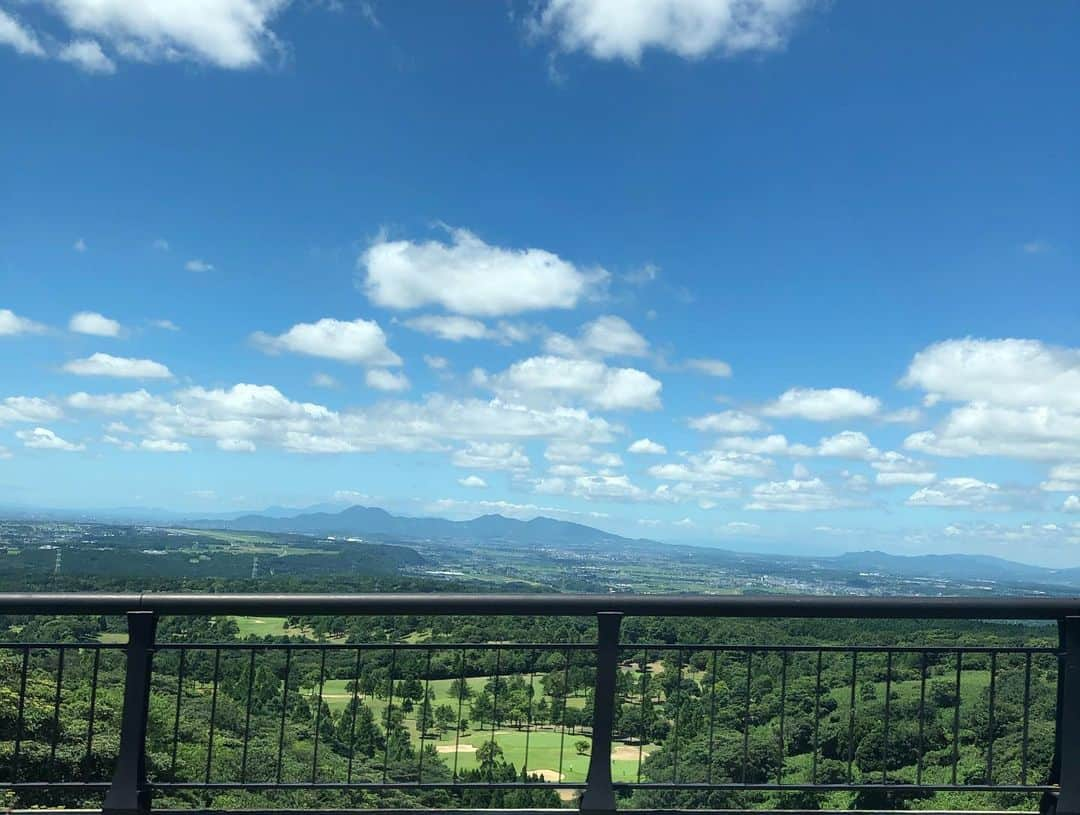 野口彩未さんのインスタグラム写真 - (野口彩未Instagram)「夏もオワルネ🌻🥺🏝 サマージャンボ外れたから はやく冬こい💵⛄️  #次は年末ジャンボ⤴️」8月30日 16時38分 - ayami.54