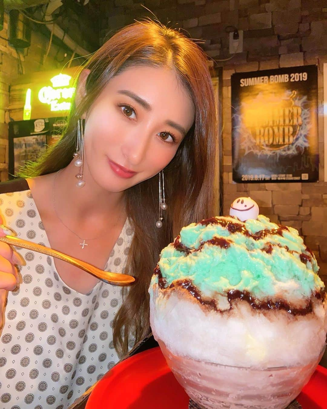 佐藤衣里子さんのインスタグラム写真 - (佐藤衣里子Instagram)「今日も暑いね〜🌞💓 チョコミントのかき氷🍧✨  #かき氷#チョコミント#かき氷巡り#代々木公園」8月30日 16時36分 - eriko0625