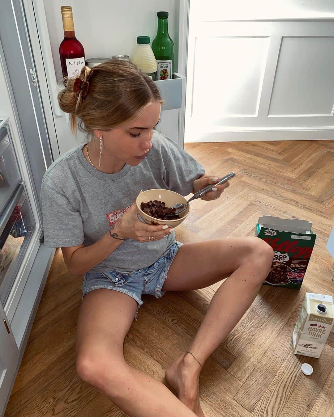 ペニーレ・タイスベックのインスタグラム：「6AM craving🤷🏼‍♀️」