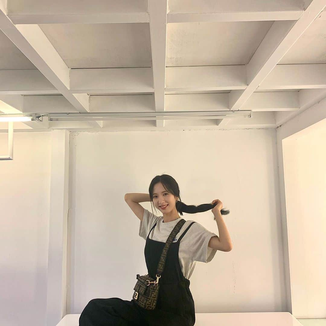 ボナさんのインスタグラム写真 - (ボナInstagram)「오늘은! 빠른! 퇴근!🏃🏻‍♀️🏃🏻‍♀️🏃🏻‍♀️」8月30日 16時41分 - bn_95819