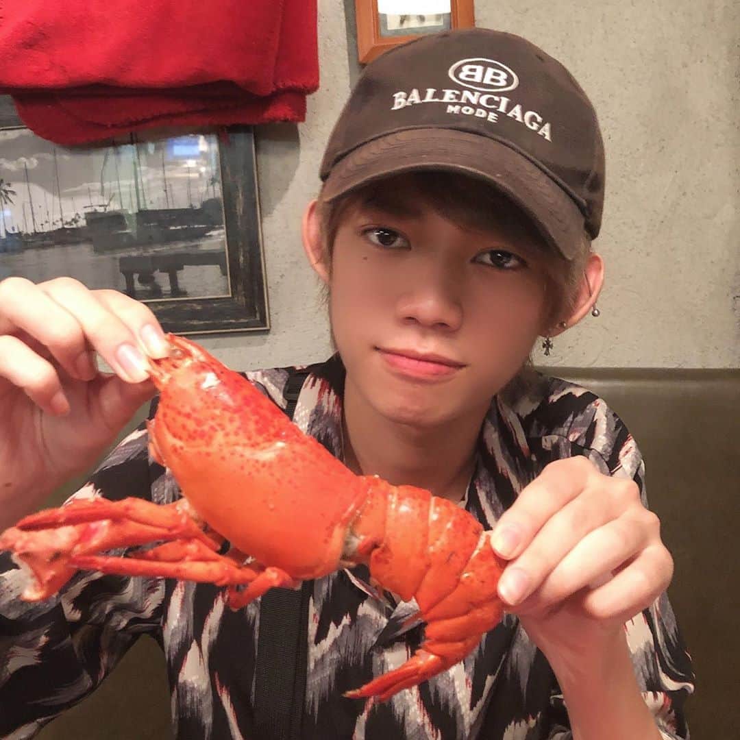 ゆうじのインスタグラム：「これからの人生エビしか食べたくない」