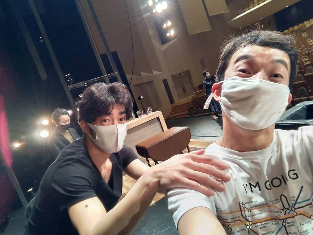 浅利陽介さんのインスタグラム写真 - (浅利陽介Instagram)「#boysintheband #千穐楽#お陰で無事に幕を閉じました#大谷亮平 #アラン#浅利陽介」8月30日 17時06分 - yosuke_asari_official