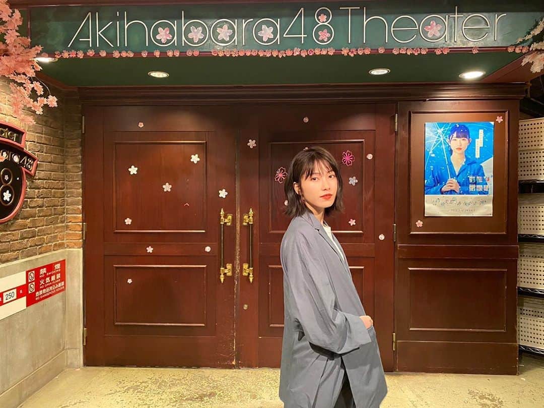のインスタグラム：「髪の毛、また短くしてもらいました💇‍♀️  @mackydesu」