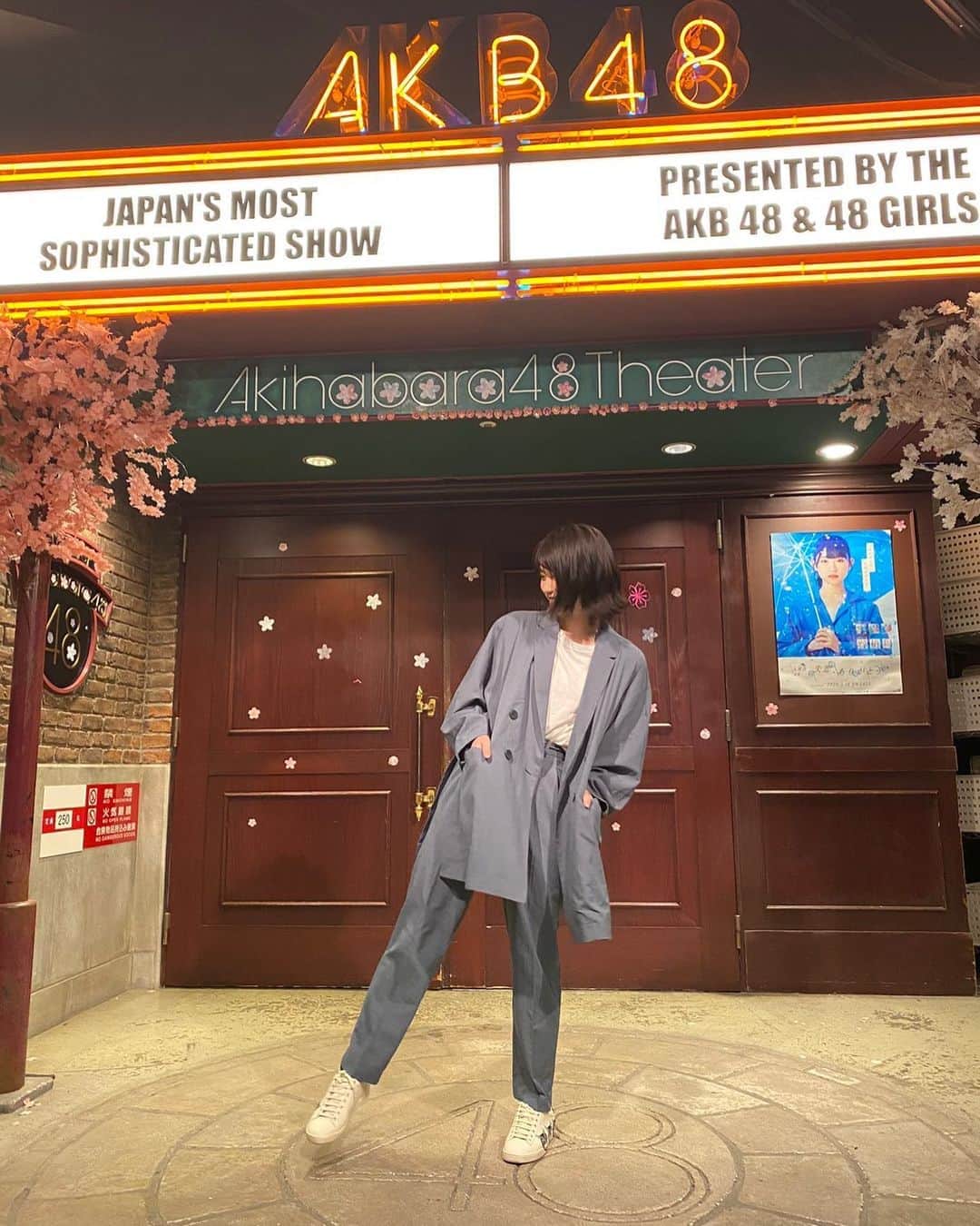 のインスタグラム：「今日の私服は お気に入りのセットアップ👖 タグ付けしました！  jacket&pants @style_mixer   T-shirt @stylings_official   shoes @gucci」