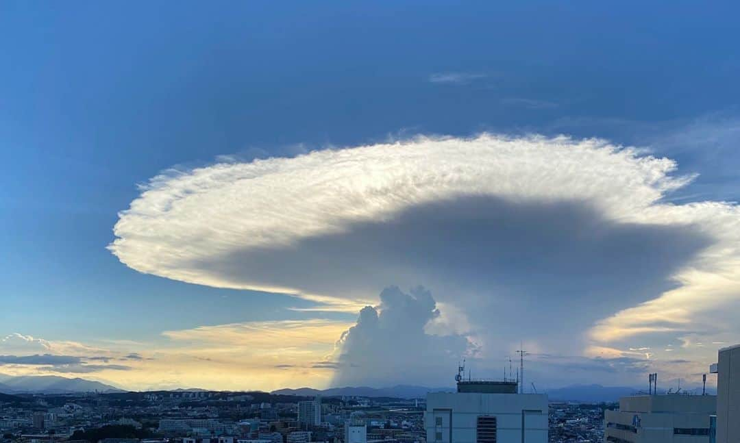 増子敦貴さんのインスタグラム写真 - (増子敦貴Instagram)「#かなとこ雲」8月30日 22時41分 - atsuki_mashiko