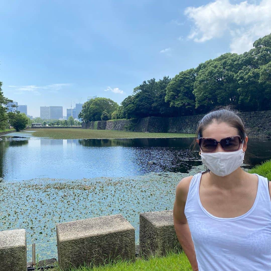のインスタグラム：「夏の思い出 Part3 Staycation @palacehoteltokyo  #伊達公子 #kimikodate #テニス #テニスプレイヤー #テニスプレーヤー #tennis #tennisplayer #instatennis #夏の思い出 #夏の思い出2020 #staycation #staycation2020  #皇居東御苑 #自転車で #浅草まで自転車 #三鳩堂 #お友達に会いに #パレスホテル東京 #placehoteltokyo」