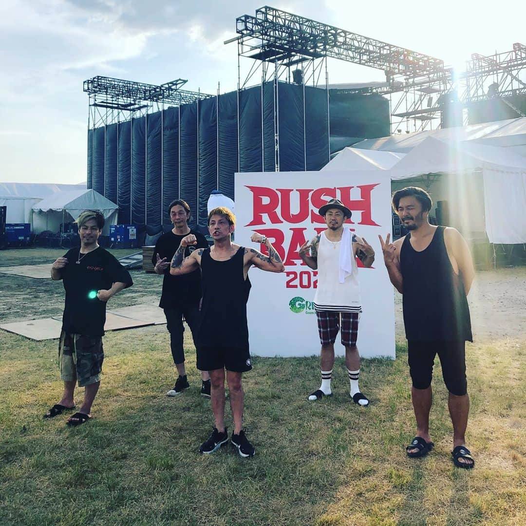 Dragon Ashさんのインスタグラム写真 - (Dragon AshInstagram)「#rushball 2020 暑かったね〜！ 野外が久々すぎて体力が。。。  また来年ですね！」8月30日 17時17分 - dragonash_official