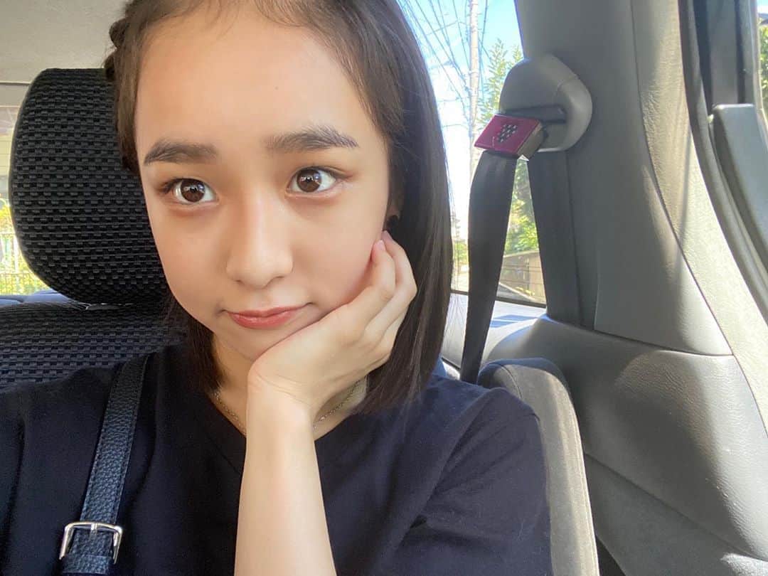 佐藤ひなたさんのインスタグラム写真 - (佐藤ひなたInstagram)「・ ・ 今日も暑〜い ヾ(*ㅿ*๑)ﾂ三ヾ(๑ ³ㅿ³)ﾉ  ・ ・ #日曜日 #お買い物 へ!! #サングラス ☺︎ 先日ばあばから届いた #八ちゃん堂 の #むかん !! #皮むき冷凍みかん だよ #めっちゃおいしかった ☺︎☺︎☺︎☺︎☺︎ #焼肉 途中で鉄板壊れたのはショックだねー(涙) #ハラミ #ミスジ #カルビ ひなも好き♡ #焼きトマト もおいしそー！ #焼肉の日 #829 （ #語呂合わせ だね）って 全国のお店混んでたんだろうなぁ… また #焼肉気分 の時に是非 #リベンジ してね☺︎ #更においしく感じるはず ♡ 今日焼肉もいいね！ #いっぱい食べてね ♡ #しゃぶしゃぶ も大好き♡ #お野菜 たくさんとれるよねー！ #ぽん酢 も良いし #ごまだれ も良い！ #みんなはどっち派？ #想像 してたら #食べたくなってきちゃった !! #キューガルモデル #佐藤ひなた #ひな #ひなdays」8月30日 17時18分 - hinata_sato_official