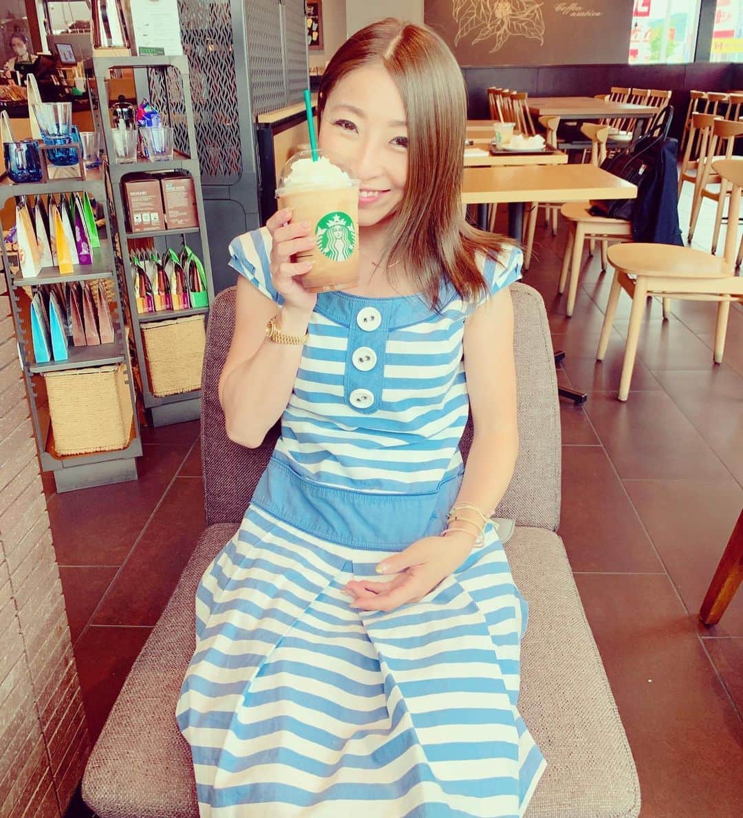 のインスタグラム：「#スタバ#好きすぎる#海 #hashreco #japan #instagood #love #夏休み #水着 #fashion #girl #beach #me #sea #ビキニ #travel #trip #写真 #follow #beautiful #look #ladies #smile #bikini #shopping #cachettebyamelie #onlineshop #cachetteistanbulは」